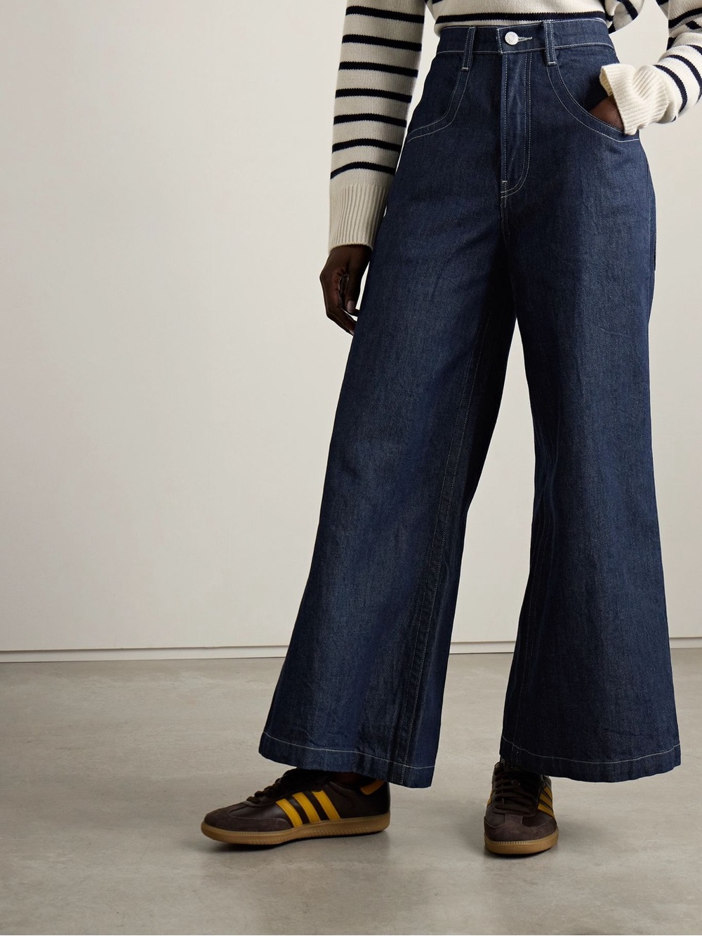 FRAME THE SKATER HIGH RISE WIDE LEG JEANS IN BLUE 27